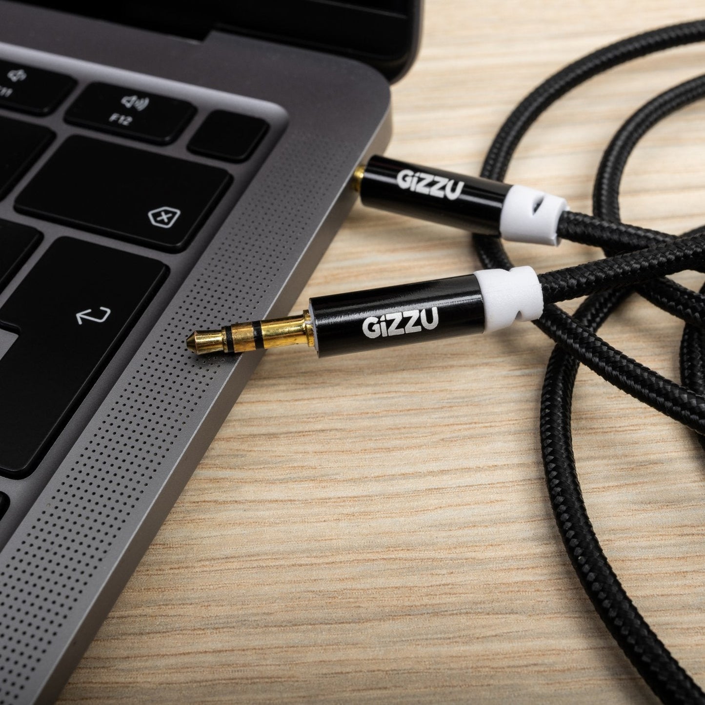 Gizzu 3.5mm AUX Cable 2m – Black Gizzu